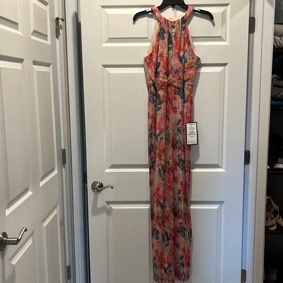 Adrianna Papell Dresses & Skirts - Adrianna Papell Gown